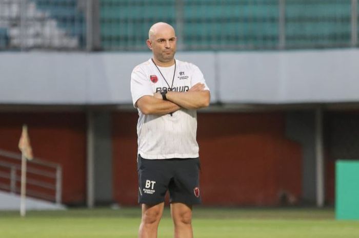 Pelatih PSM Makassar, Bernardo Tavares.