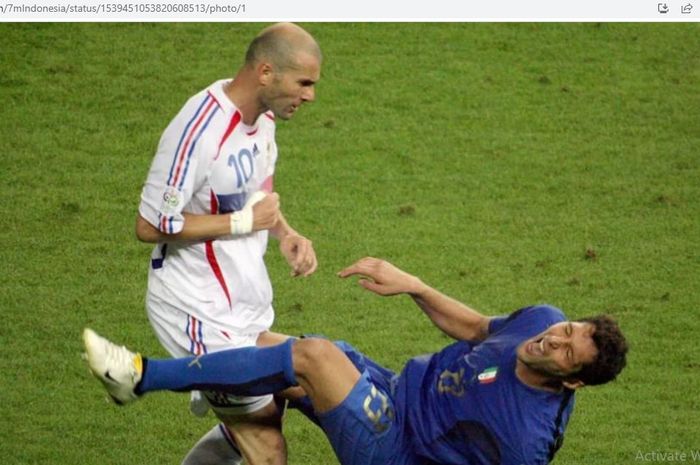 Inisden  tandukan Zinadine Zidane ke Marco Materazzi di final Piala Dunia 2006