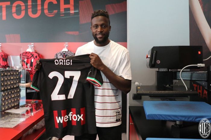 Penyerang baru AC Milan, Divock Origi.