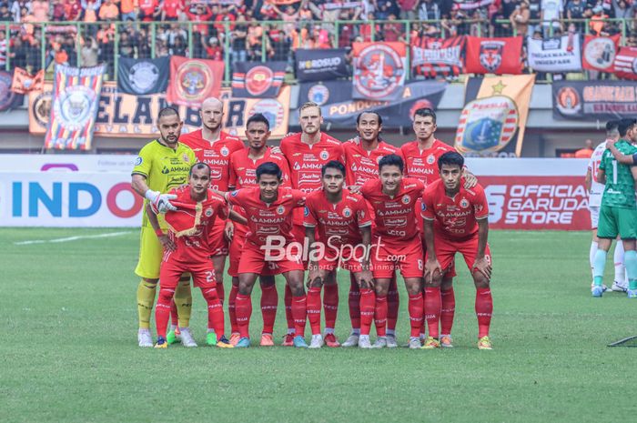 Skuat Persija Jakarta (skuad Persija Jakarta) sedang melakukan foto tim inti saat bertanding di Stadion Patriot Candrabhaga, Bekasi, Jawa Barat, 31 Juli 2022.