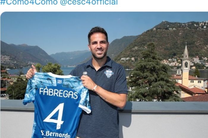 Eks Pemain Arsenal dan Barcelona, Cesc Fabregas, akan mengenakan jersey yang dibuat oleh putra Prabowo Subianto di Como 1907.