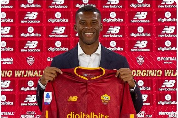 AS Roma resmi meminjam Georginio Wijnaldum dari Paris Saint-Germain hingga akhir musim 2022-2023.