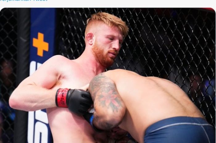 Jagoan yang mengakui ingin menghabisi jagoan UFC termasuk Khabib Nurmagomedov dan Khamzat Chimaev dalam semalam, Bo Nickal, saat beraksi di oktagon.