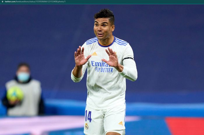 Gelandang bertahan Real Madrid, Casemiro, masuk dalam radar Manchester United.