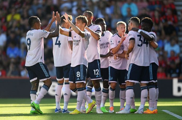 Para pemain Arsenal merayakan gol yang dicetak Martin Odegaard ke gawang Bournemouth dalam lanjutan pekan ketiga Liga Inggris 2022-2023, Sabtu (20/8/2022).