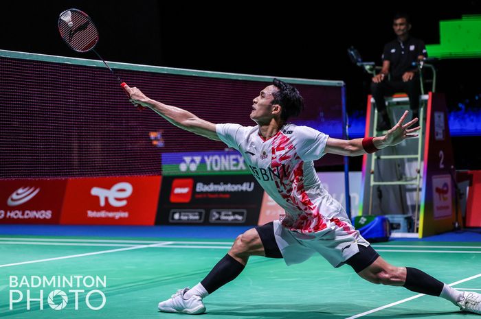 Pebulu tangkis tunggal putra Indonesia, Jonatan Christie, ketika beraksi pada perempat final Kejuaraan Dunia 2022 di Tokyo, Jepang, Jumat (26/8/2022).