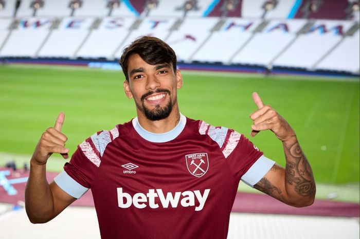 Eks gelandang serang AC Milan, Lucas Paqueta, resmi berseragam West Ham United.