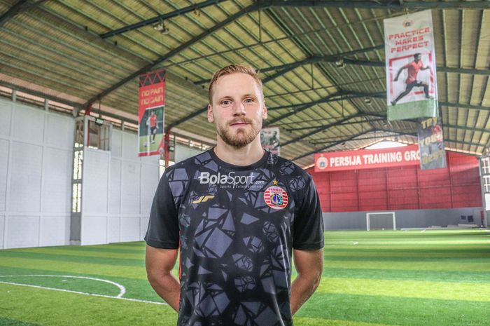 Gelandang serang Persija Jakarta, Hanno Behrens, saat ditemui awak media di Persija Training Ground, Sawangan, Jawa Barat, 31 Agustus 2022.