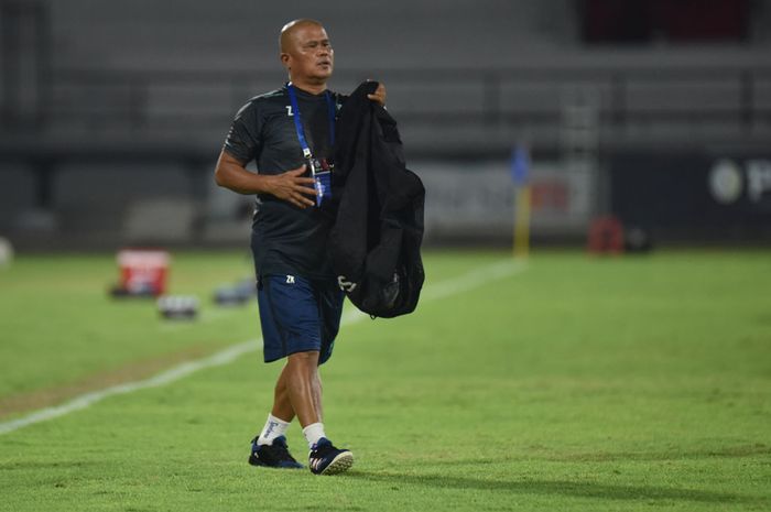 Kitman Persib Bandung, Zulkarnaen atau akrab disapa Pak Ajun.