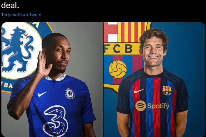 Pierre-Emerick Aubameyang (kiri) menuju Chelsea dan Marcos Alonso (kanan) menuju Barcelona.