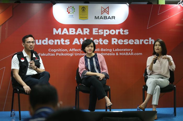 Sesi jumpa pers untuk menunjukan hasil riset bahwa Esports mampu mengembangkan kepribadian para pelajar