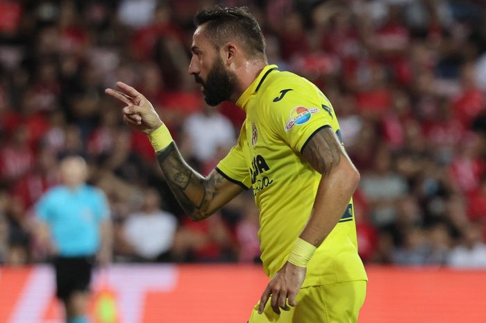 Striker Villarreal, Jose Luis Morales, merayakan gol ke gawang Hapoel Beer-Sheva dalam laga UEFA Conference League di Stadion Turner, Kamis (15/9/2022).