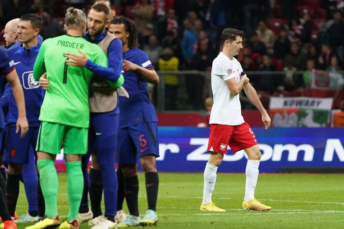 Kemenangan dalam laga UEFA Nations League, Polandia vs Belanda, memberi hasil menyenangkan bagi Louis van Gaal yang langsung memuji pasukannya karena bisa mematikan Robert Lewandowski.