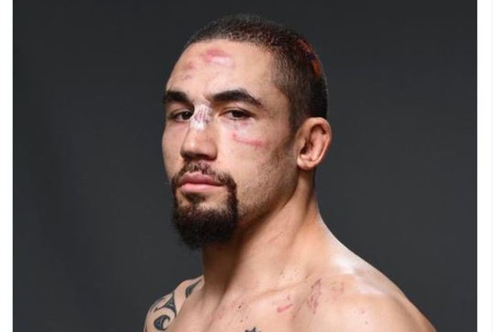  Robert Whittaker 