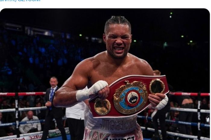 Petinju kelas berat dengan rekor 14 KO, Joe Joyce.