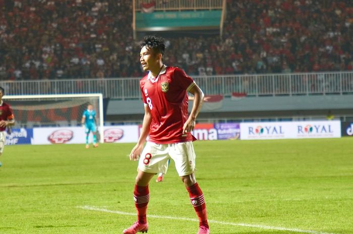 Witan Sulaeman bermain di pertandingan timnas Indonesia vs Curacao yang berlangsung di Stadion Pakansari, Selasa (27/9/2022).