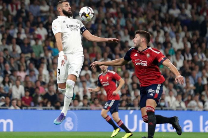 Aksi Karim Benzema bersama Real Madrid dalam laga kontra Osasuna di LIga Spanyol 2022-2023, Senin (3/10/2022) dini hari WIB.