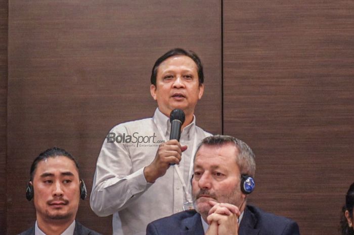 Sekretaris Direktorat Jendral Cipta Karya, Riono Suprapto, SE, ST, MT, sedang memberikan keterangan kepada awak media di Hotel Fairmont, Jakarta, 13 Oktober 2022.