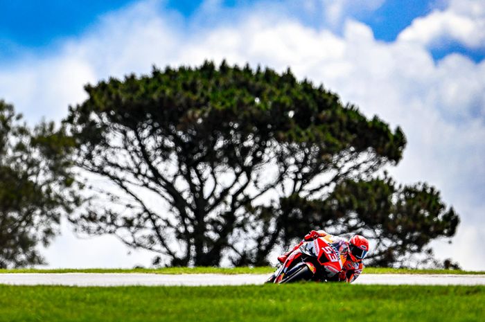 Pembalap Repsol Honda, Marc Marquez saat tampil pada hari kedua MotoGP Australia 2022, Sabtu (15/10/2022)