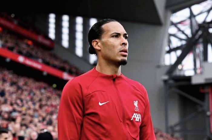 Bek Liverpool, Virgil van DIjk.