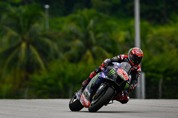 Pembalap Monster Energy Yamaha, Fabio Quartararo, menghadapi tantangan besar karena akan start dari posisi ke-12 pada balapan MotoGP Malaysia dan dengan kondisi jari yang cedera.