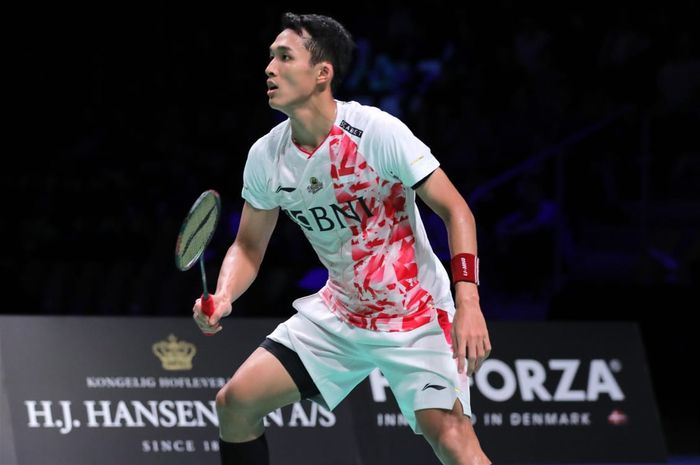 Pemain tunggal putra, Jonatan Christie, saat tampil di perempat final Denmark Open 2022 di Jyske Bank Arena, Jumat (21/10/2022).