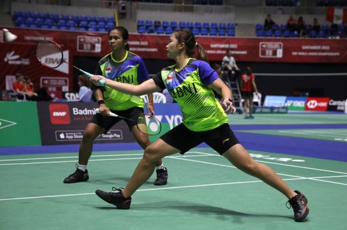 Pasangan ganda putri Indonesia, Rachel Allessya Rose/Meilysa Trias Puspitasari saat tampil di Kejuaraan Dunia Junior 2022, Rabu (19/10/2022) 