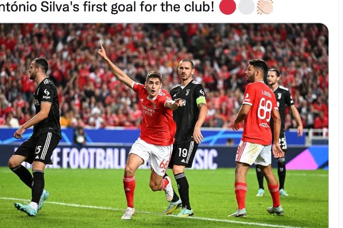 Pemain Benfica, Antonio Silva, merayakan golnya ke gawang Juventus pada matchday 5 Grup H Liga Champions musim 2022-2023, Rabu (26/10/2022)