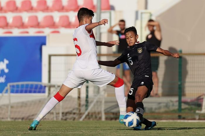 Pemain timnas U-20 Indonesia, Dony Tri Pamungkas saat uji coba melawan Turki U-20 di Turki pada 26 Oktober 2022