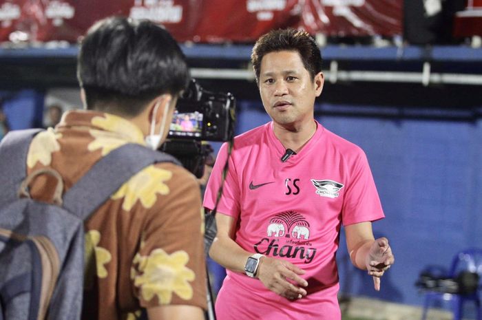 Manajer Chonburi FC, Sasit Singtothong