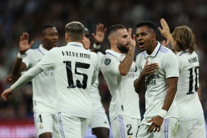 Pemain Real Madrid merayakan gol Rodrygo  ke gawang Celtic FC pada matchday 6 Grup F Liga Champions musim 2022-2023 di Santiago Bernabeu, Spanyol, Kamis (3/11/2022)