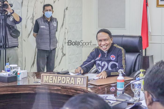 Menteri Pemuda dan Olahraga Republik Indonesia, Zainudin Amali, tampak sumringah saat ditemui di Kantor Kemenpora, Senayan, Jakarta, 18 November 2022.