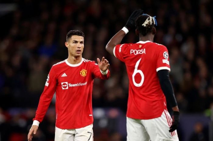 Cristiano Ronaldo dan Paul Pogba saat masih sama-sama membela Manchester United.