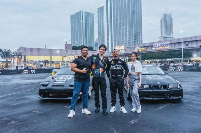 Anak Dedy Corbuzier, Azka Corbuzier, bersama Alpha Rules Drift Team