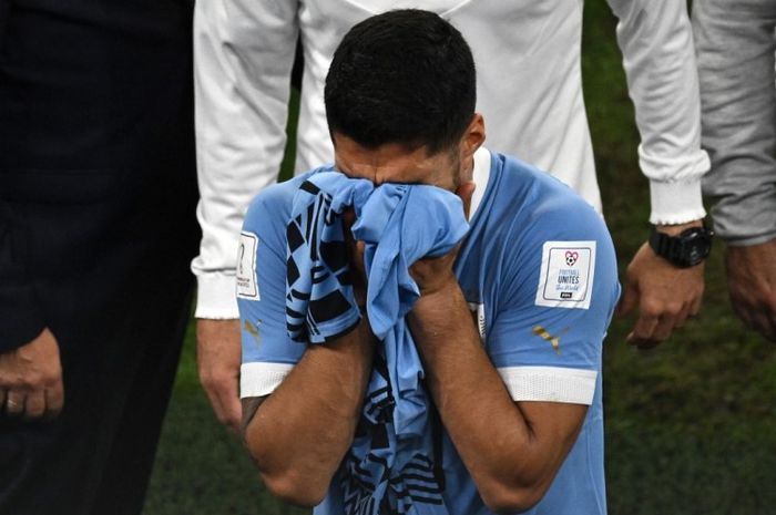 Kesedihan Luis Suarez usai Uruguay tersingkir dari Piala Dunia 2022.