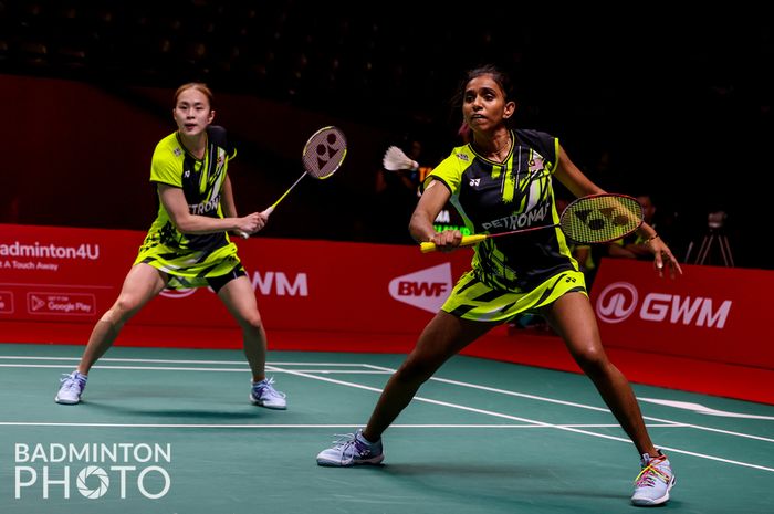 Ganda putri Malaysia, Pearly Tan/Thinaah Muralitharan saat tampil pada laga pertama babak penyisihan grup BWF World Tour Finals 2022, Rabu (7/12/2022)