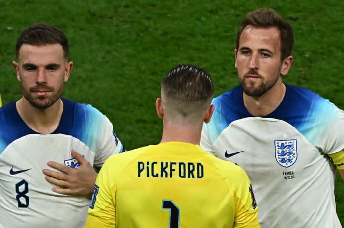 Jordan Henderson ingatkan jumlah gol usai penalti Harry Kane terbang jauh ke udara dalam partai Piala Dunia 2022, Inggris vs Prancis.