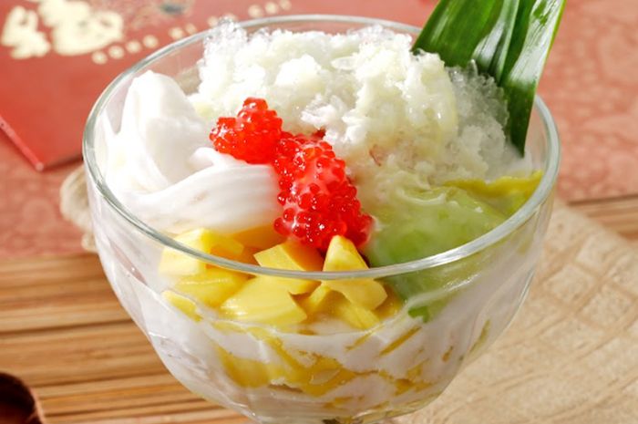 Hidangan es teler sagu mutiara yang enak, manis, dan gurih. Cocok disajikan sebagai menu takjil buka puasa selama Ramadan.
