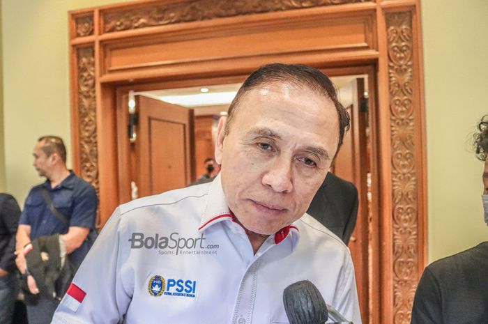 Ketua Umum PSSI, Mochamad Iriawan, saat ditemui awak media di Hotel Sultan, Senayan, Jakarta, 14 Desember 2022.