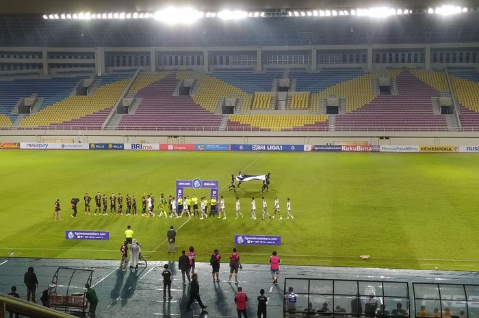 Suasana pertandingan Persib Bandung vs Dewa United pada pekan ke-14 Liga 1 2022/23 (14/12/2022). 