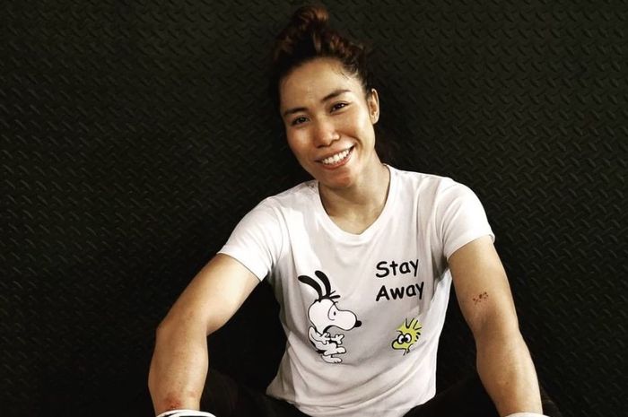 Linda Darrow, atlet MMA tak terkalahkan asal Indonesia yang bergabung ke ONE Championship.