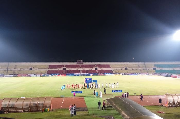 Suasana pertandingan Borneo FC vs PSM Makassar pada Jumat (23/12/2022) di Stadion Sultan Agung, Bantul