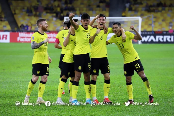 Skuad timnas Malaysia merayakan kemenangan atas Laos pada matchday kedua Grup B Piala AFF 2022.