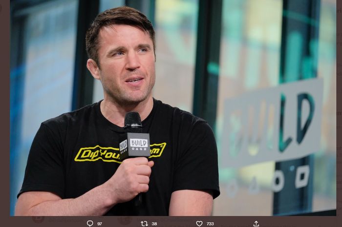 Legenda UFC, Chael Sonnen merasa penampilan Jon Jones di UFC 285 tergolong buruk