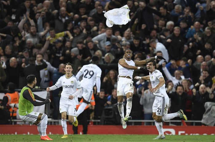 Winger Leeds United, Crysencio Summerville, merayakan gol ke gawang Liverpool dalam laga Liga Inggris. Jelang Leeds vs Man City, Summerville dan Rodrigo Moreno, yang baru mengukir sejarah di Premier League, bisa jadi bintang.