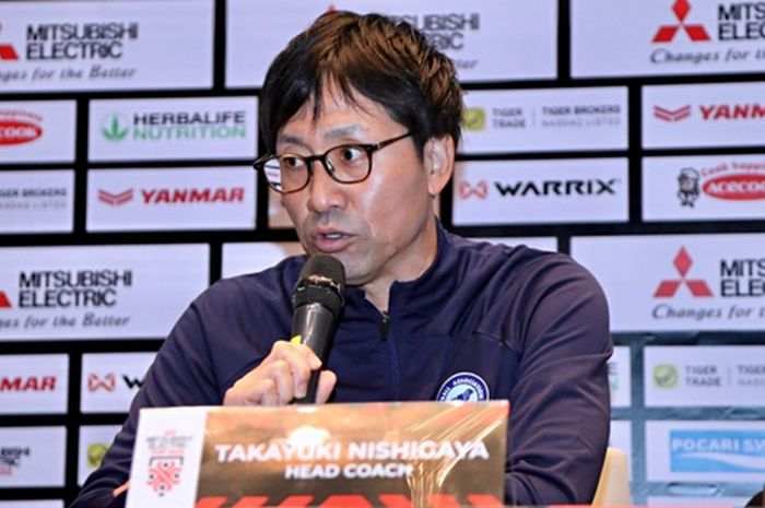 Pelatih Timnas Singapura, Takayuki Nishigaya.