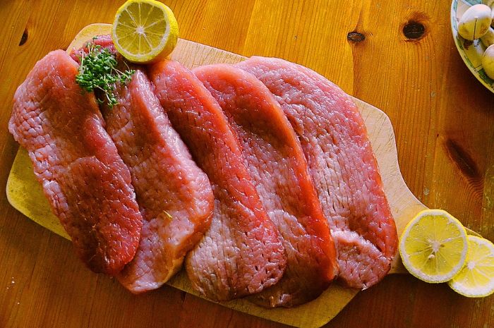 Arti Mimpi Makan Daging Mentah Ada Hubungannya dengan Kondisi Finansial, Tanda Dapat Rezeki Nomplok? 