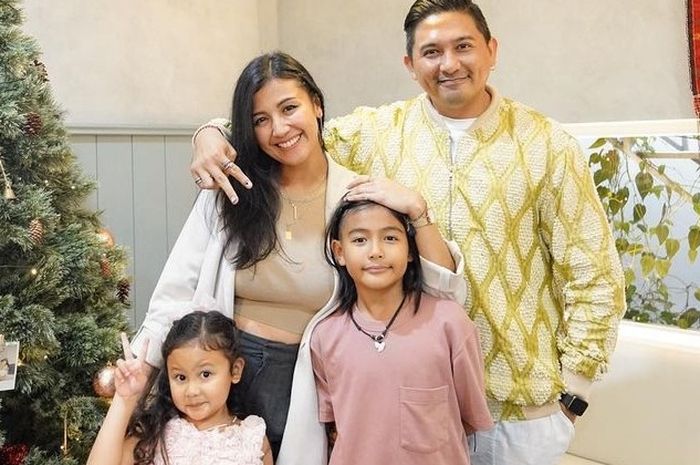 Intip dapur di rumah Ryan Delon dan Sharena Gunawan, yuk! Estetik dan canggih abis.