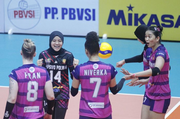 Tim Jakarta Popsivo Polwan pada putaran pertama seri kedua Proliga 2023 di GOR Satria, Purwokerto, Kamis (12/1/2023).