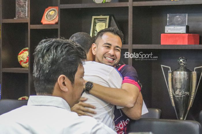 Chairman RANS Nusantara FC, Raffi Ahmad, saat ditemui di GBK Arena, Senayan, Jakarta, 15 Januari 2023.